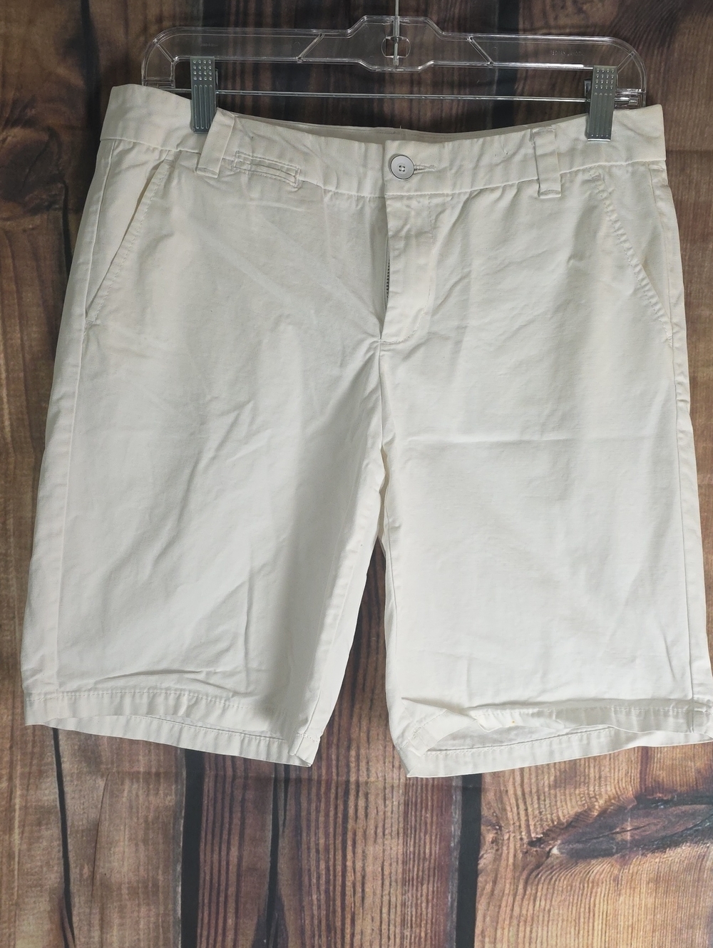 GAP Size 2 Women's Cream Chino Bermuda Shorts